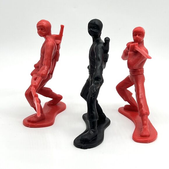 Vintage Greenbrier International 4" Ninja Samurai Plastic Toy Figures Red Black - Picture 7 of 12